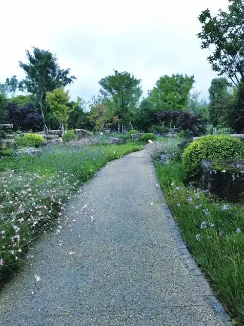 贵安新区月亮湖公园