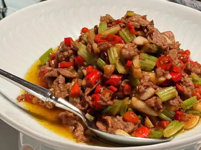 湘上湘|湘菜里的新荣记·米饭杀手小炒黄牛肉