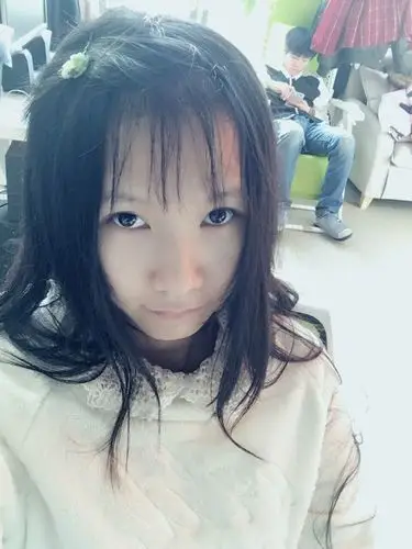 新月冰冰:我打lol从不甩锅