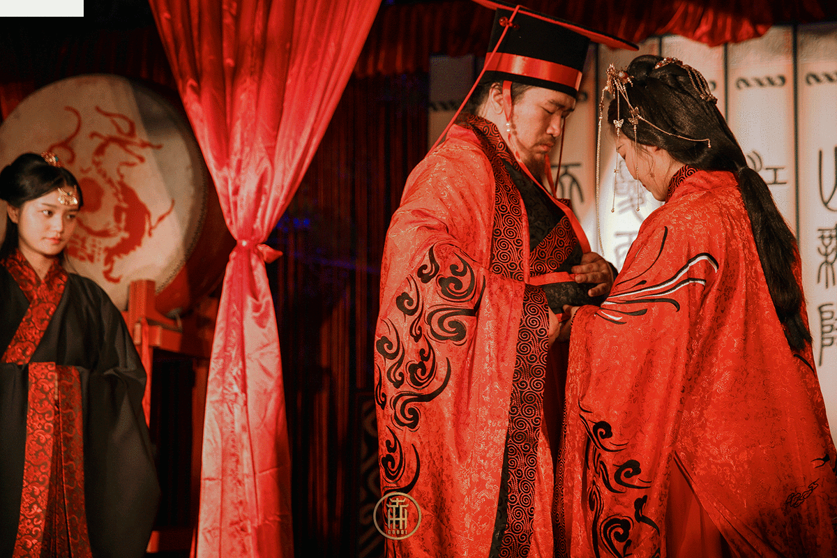 中国传统文化正当道汉服婚礼回归本真