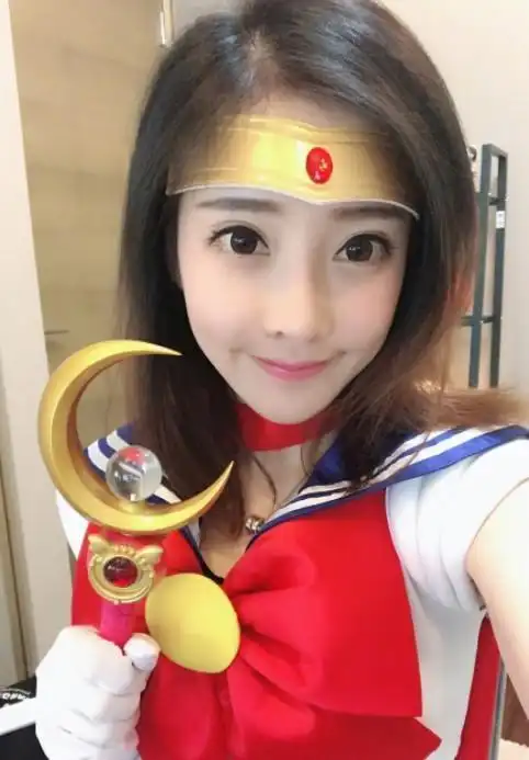 冯提莫cosplay合集看到最后一个造型网友瞬间惊艳了