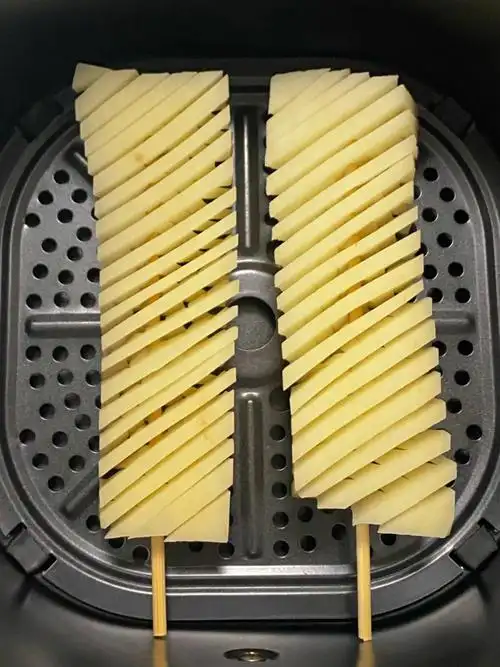 每次去小吃街都要来一串旋风薯塔!没想到用空气炸锅也能完美复刻!