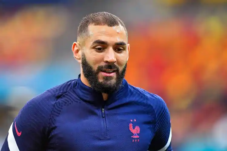 利扎拉祖:本泽马的回归让一些队友感到沮丧 法国队很疲劳_欧洲杯