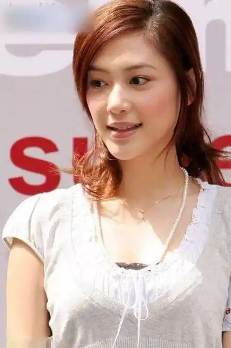 陈小春应采儿秀恩爱连jasper都不放过爸爸5明明是一部暖心的爱情剧