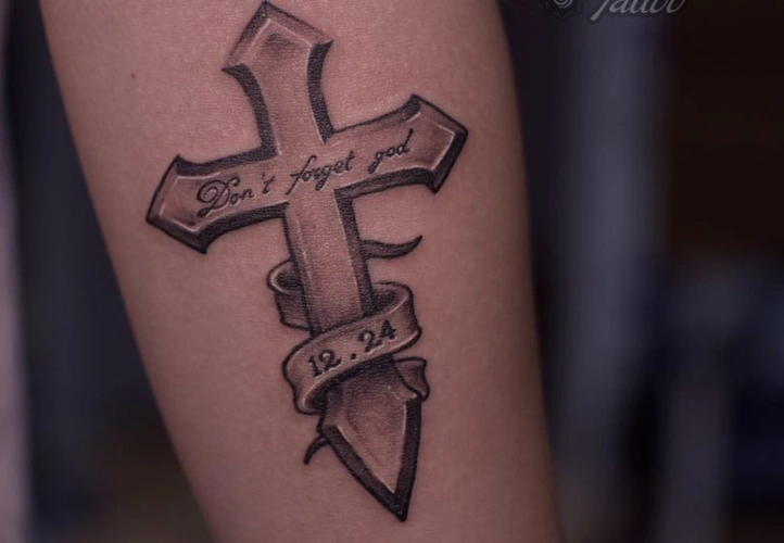 最新个性十字架纹身图案大全十字架纹哪里好看7