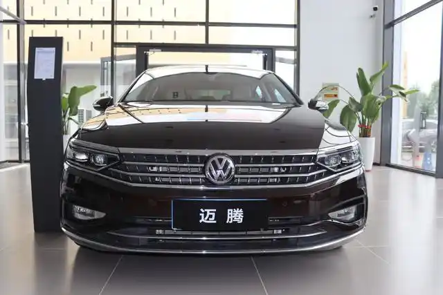 新款大众迈腾评测:动力中规中矩,配置丰富,空间有优势