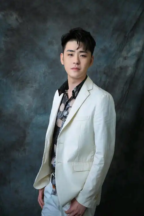 柠檬不酸,月亮失眠了(二十)张云雷同人文