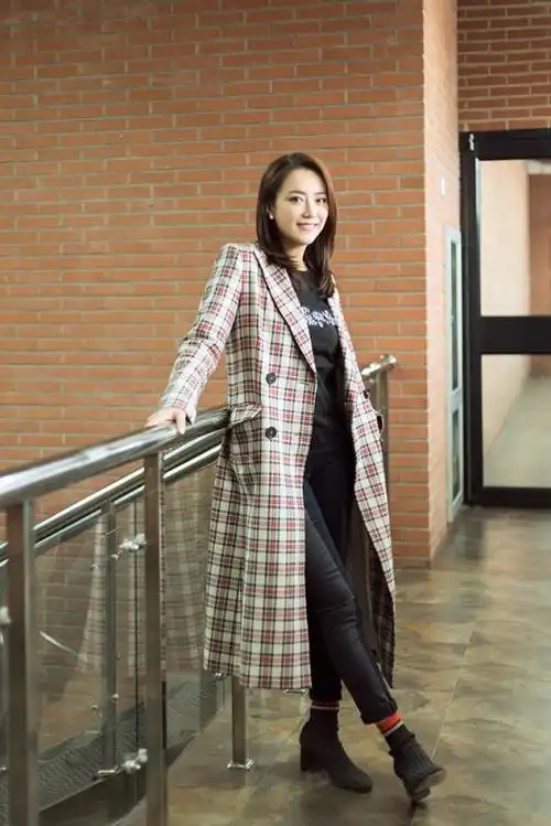 从模特儿到"钻石"经理人 霍汶希成功的砝码