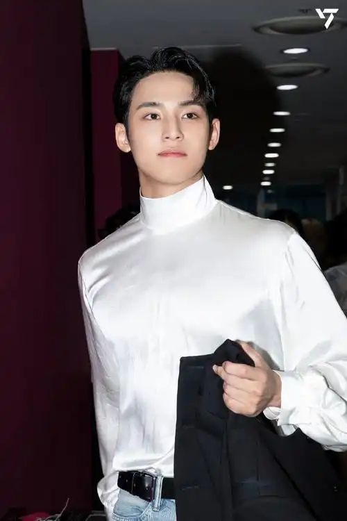 金珉奎##金珉奎欧舒丹首位亚洲地区代言人##seventeen ##17_is_right