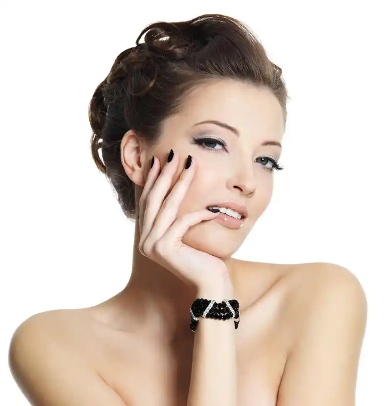 白晳美女美发图片