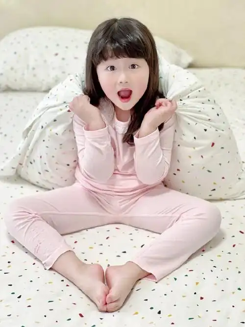 可爱到忍不住想rua她7815  每天都希望她开心快乐!