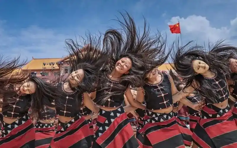 陈光辉:寻访佤族文化的神秘之旅——"摸你黑"狂欢节