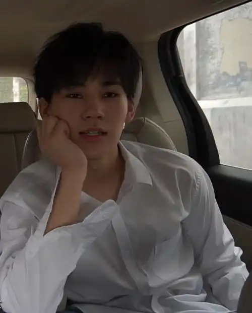 4少女托腮重现江湖了张真源时代少年团热度(5128)评论(46)推荐打开新