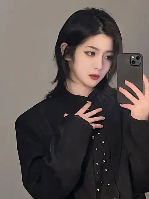 利落又爽快的锁骨碎发_锁骨