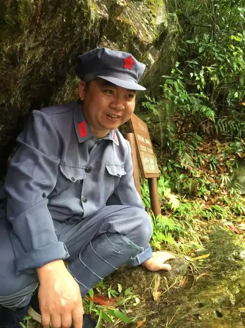 九峰建设青年骨干体验红军战士在艰苦奋斗中苦中作乐.