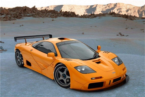 世界十大时速最快跑车布加迪威龙百里加速度为24秒