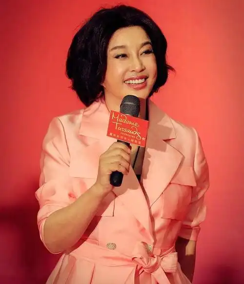 2023年7月20日,刘晓庆爆出一条令人出乎意料的消息,瞬间登上热搜!