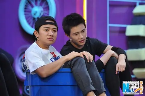 郑恺变"玛丽莲梦露"爆笑 王祖蓝坐桶裏呆萌