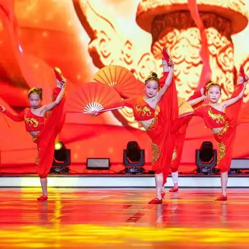渊邦少年志舞蹈表演服装六一少年中国说少年强则国强扇子舞蹈演出服装