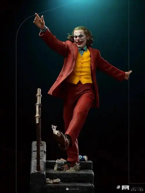 小丑名场面台阶热舞一步一步走向癫狂