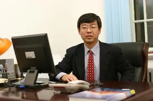 陈戈的人物简介