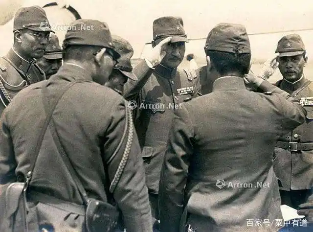 日本随军记者镜头前的日本高级军官