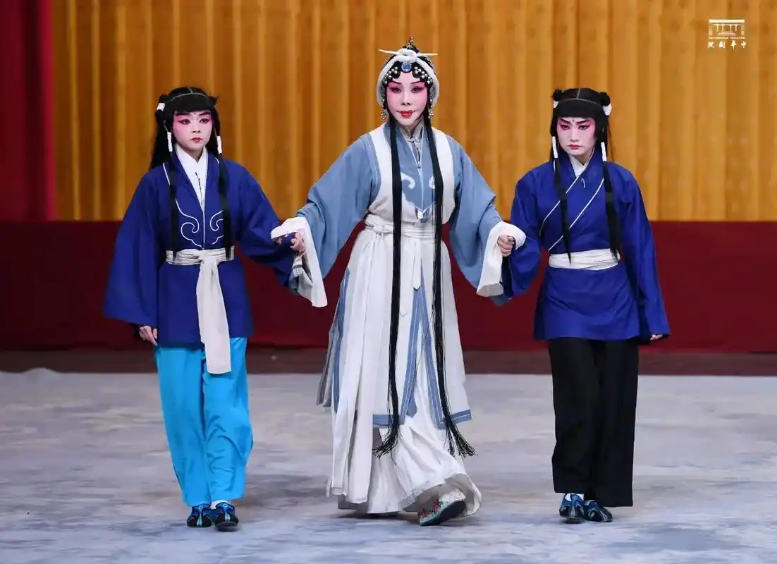 4月9日中华剧院,京剧《秦香莲》高清剧照欣赏～#弘扬戏曲文化 - 抖音