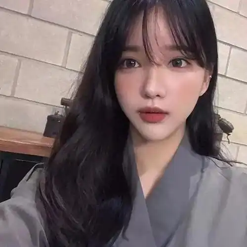 胖脸适合什么发型,圆脸胖脸适合什么发型(大脸妹子必选的三款发型)