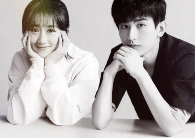 云歌会后,袁冰妍"不计较"成毅避嫌,改个人简介,加2字表心意