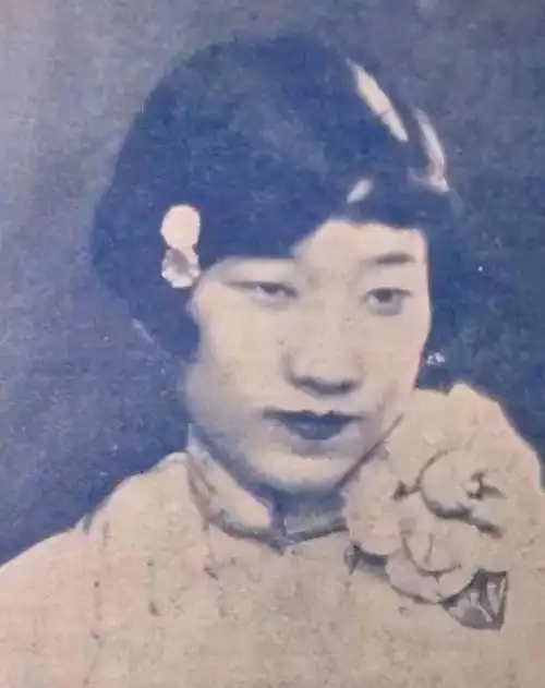 张学良重获自由后立即飞到纽约去见一位女人这个女人是啥身份