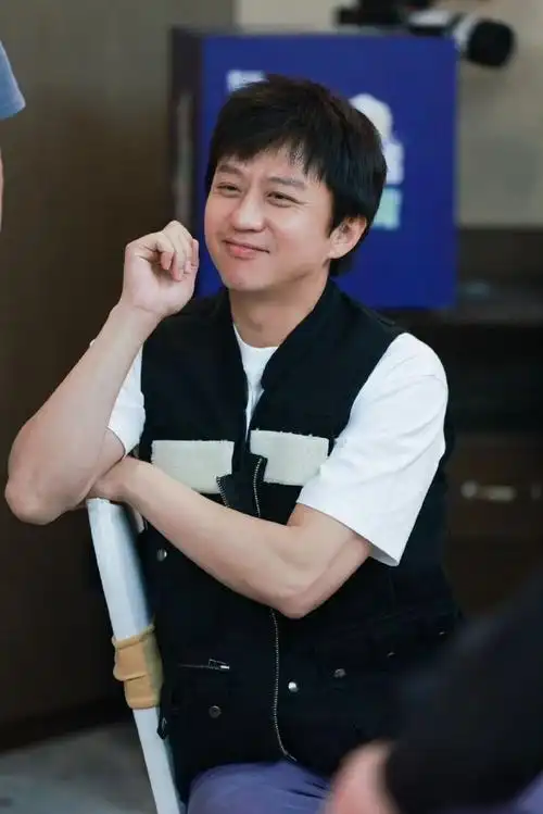 邓超叔的年纪哥的帅气