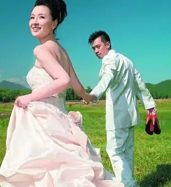 孙宁在2009年与演员王学兵结婚,2012年两人的婚姻以离婚收尾,因此