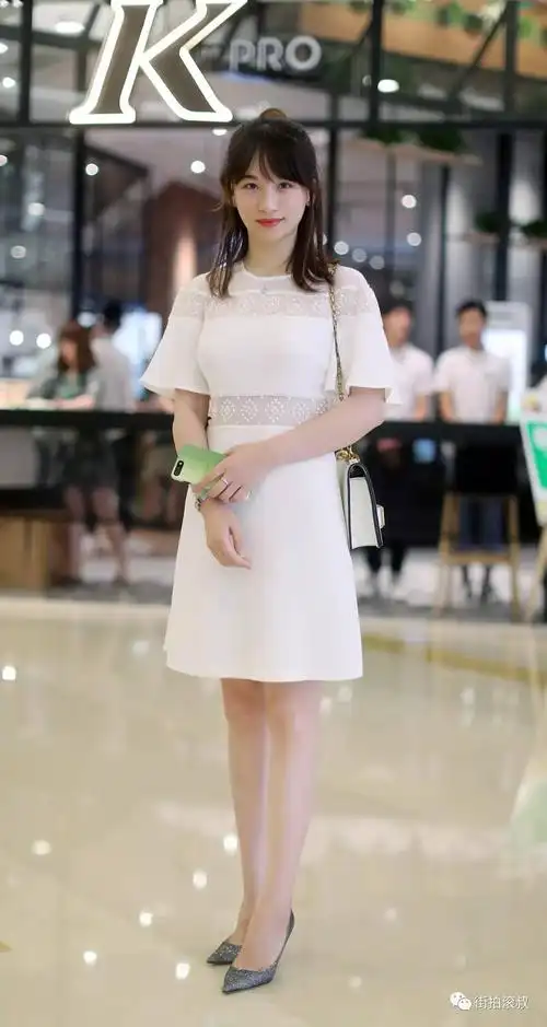 滚叔街拍7月1日都说亚洲人难驾驭的绿色原来可以那么美就连红了几十年