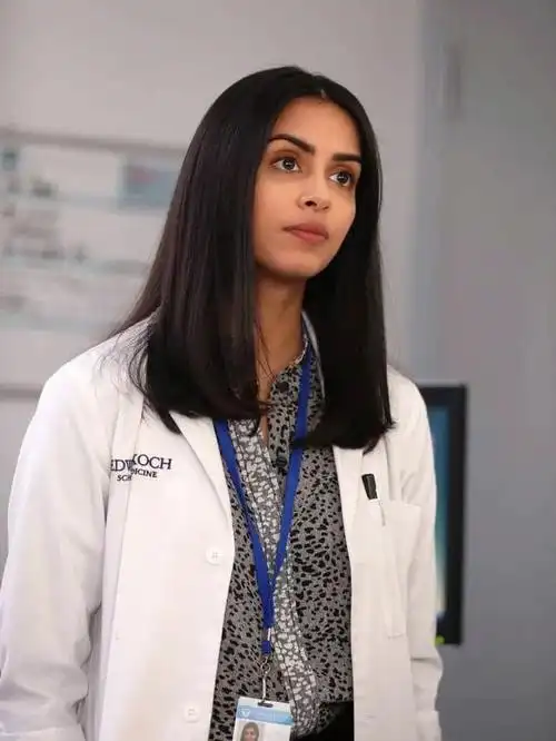 入戏女子命运航班最美角色sannvi