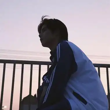 干净阳光清新男头,高清阳光干净的男生头像图片_男生头像_美头网