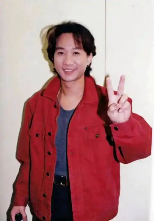 香港乐坛十大殿堂级男歌手,陈百强垫底黄家驹第九,张学友第五!_歌曲_