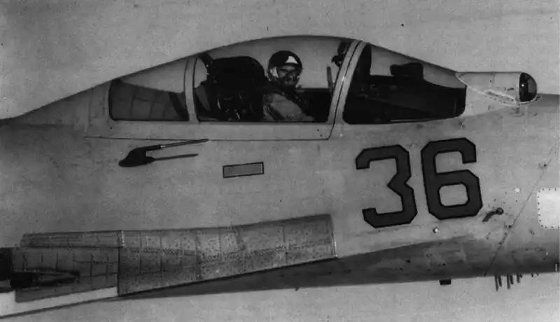 请问谁有苏联巴伦支海空中手术刀事件里的这张高清图?谢谢