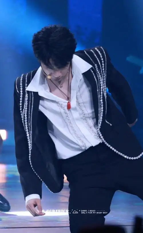 新生代演员刘耀文