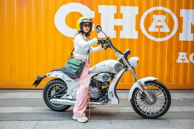 安全满分,真正上手0难度的机车新物种|宗申yomi abs版静态测评_搜狐