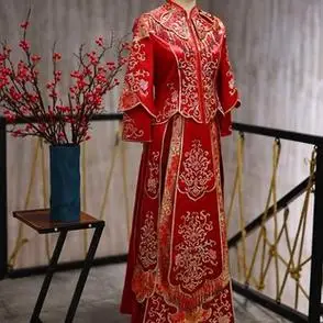 秀禾服新娘服新款重工高端凤冠霞帔新娘结婚中式长袖敬酒礼服