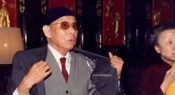 张学思妻谢雪萍,80岁第一次见100岁的张学良,评价他:是个狠人