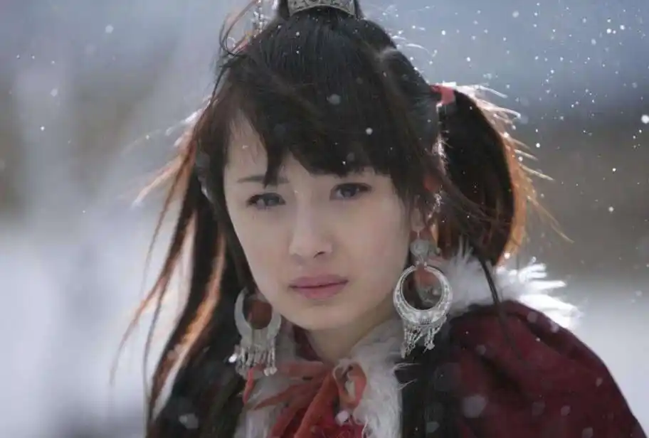 杨幂再演清宫戏引3万评论争议网友炮轰演的啥玩意