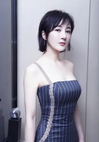 李依晓古灵精怪靓丽可爱