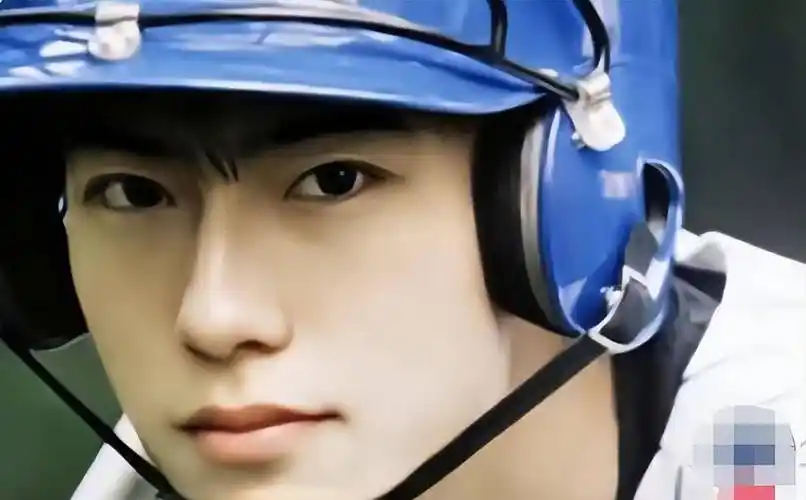 我们人民官大学底,朴宝剑侧脸摸脸,网友:来不及报考_专业_要求_警察