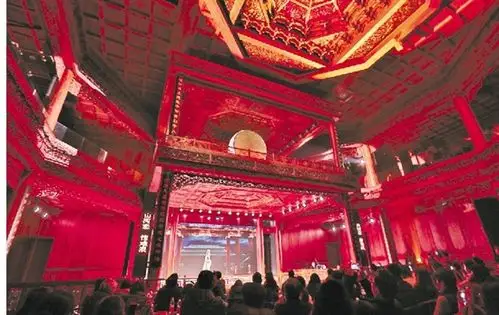 杭州中国越·剧场幻化成蝶终亮相 嵊州越剧小镇盛大开幕共腾飞