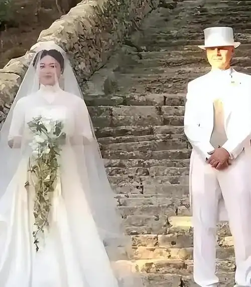 金星又结婚了曾为3个孩子放弃老公如今卡点表白老公汉斯