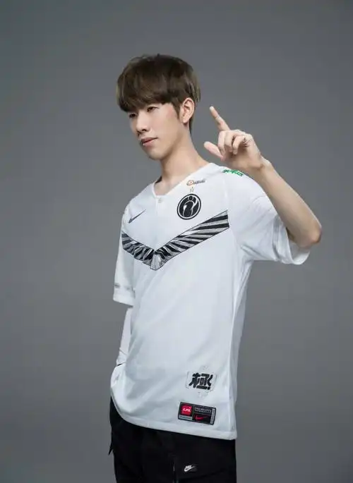 the shy - 堆糖,美图壁纸兴趣社区