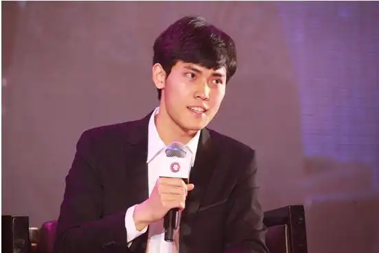 集团演讲师,新东方北京学校北美项目教师高俊飞老师;来自厦门新东方