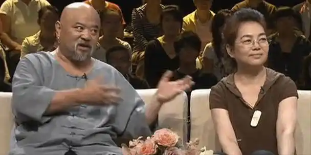 演员李琦不顾医生劝阻每天2包烟顿顿白酒如今身体怎么样