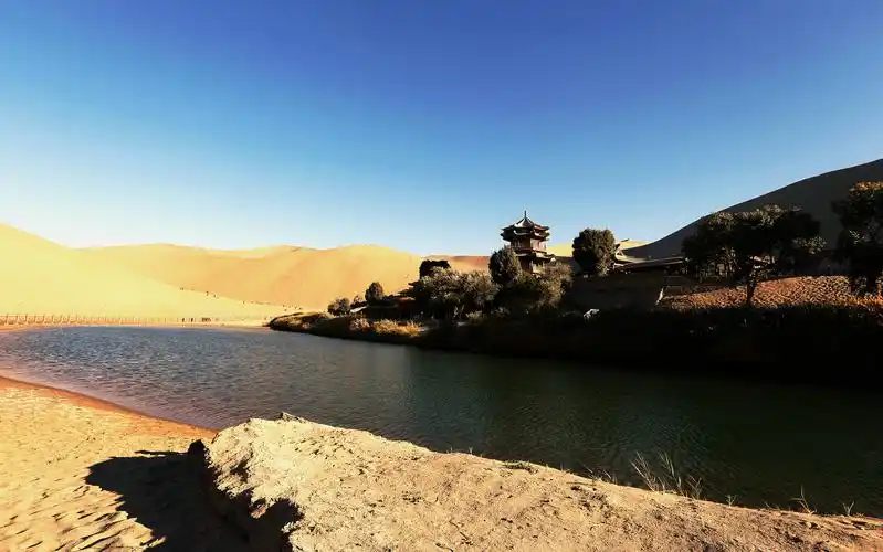 敦煌:月牙泉 - 自然风景 - 环球数码摄影网论坛 - 摄影交流论坛